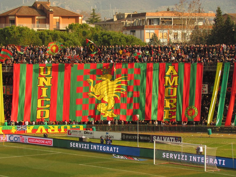 Curva Est (Foto di Tuttoggi.info)